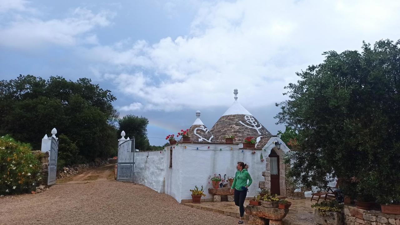 Piccolo Trullo Ostunese Le Jardin de Sophie' Ostuni Extérieur photo