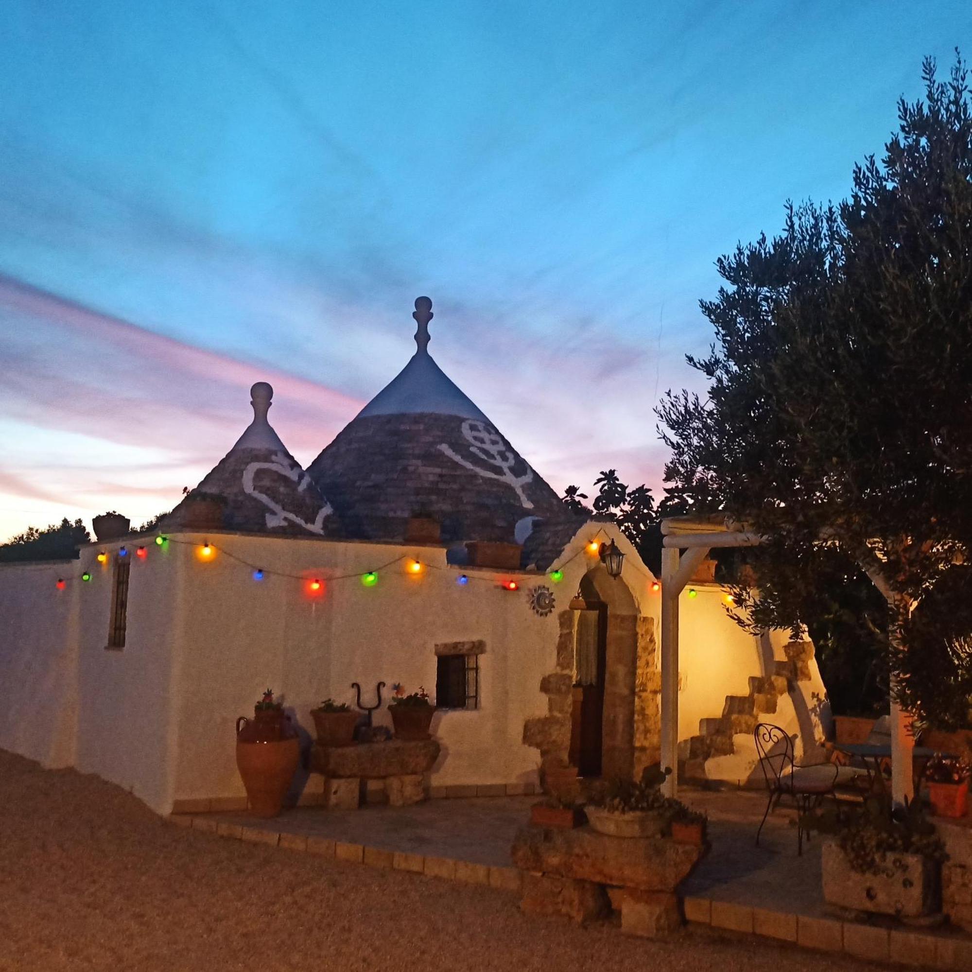 Piccolo Trullo Ostunese Le Jardin de Sophie' Ostuni Extérieur photo