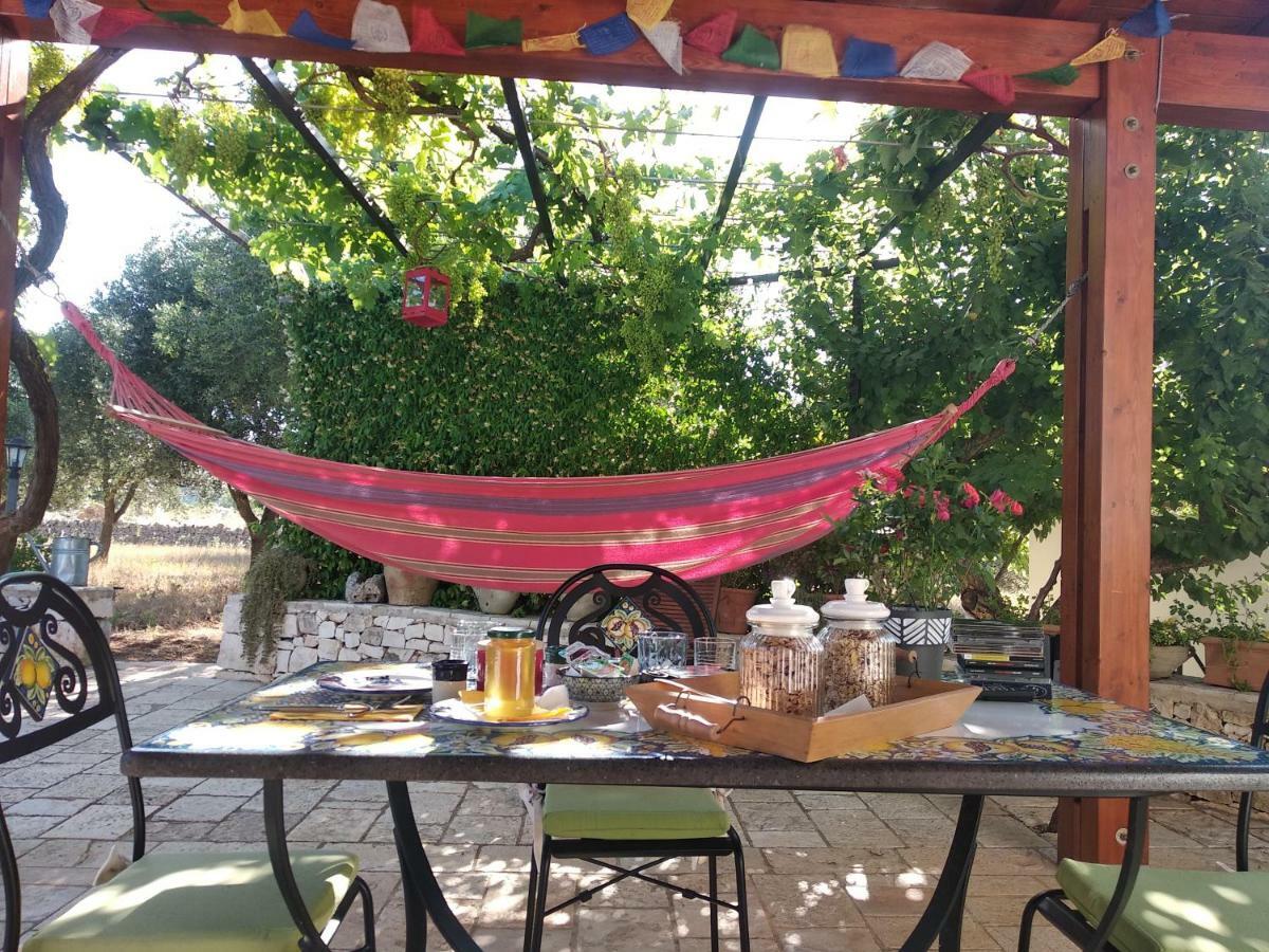 Piccolo Trullo Ostunese Le Jardin de Sophie' Ostuni Extérieur photo