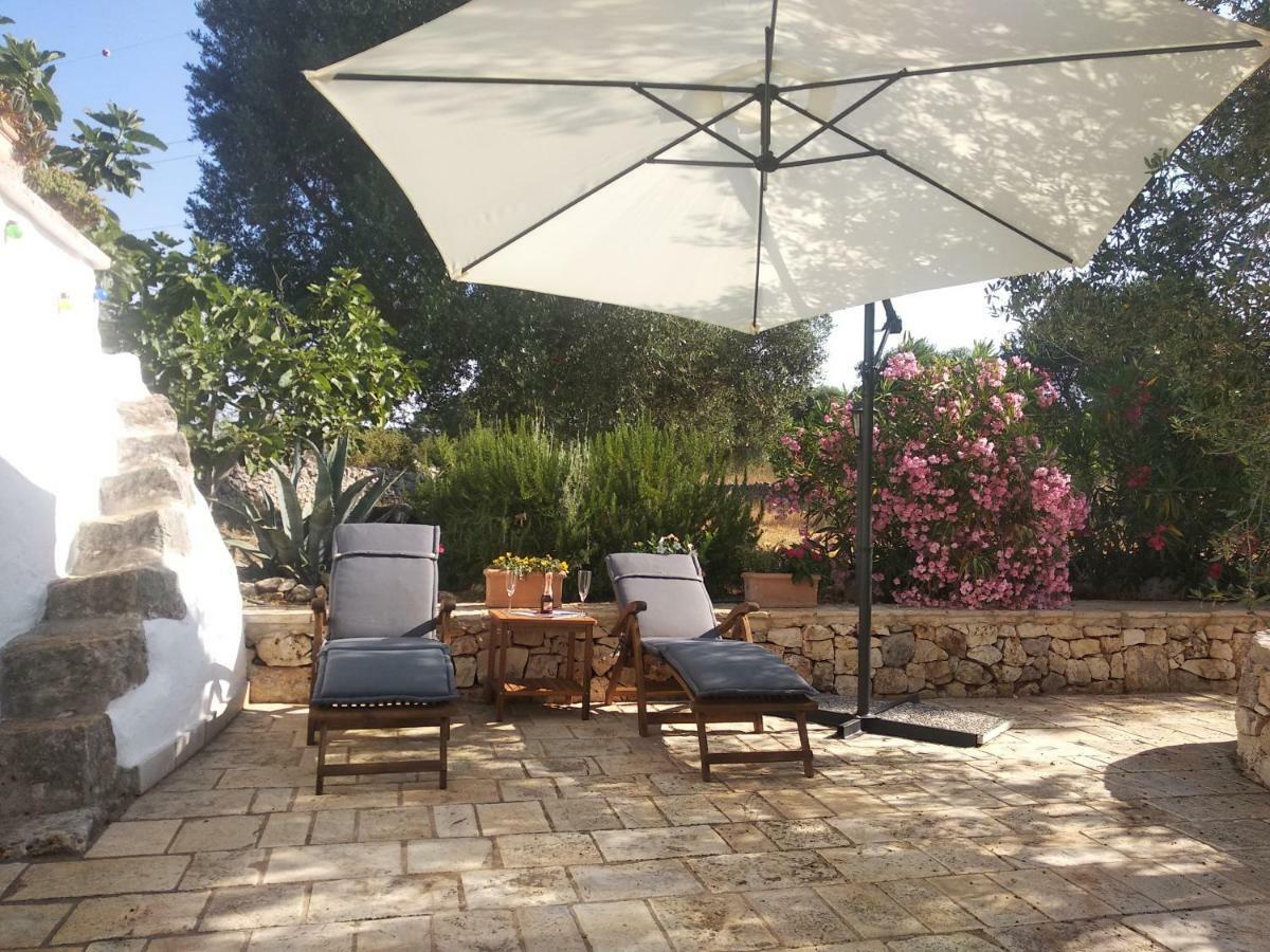 Piccolo Trullo Ostunese Le Jardin de Sophie' Ostuni Extérieur photo